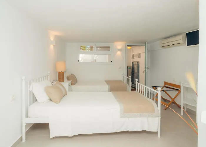 格拉罗斯别墅酒店 *